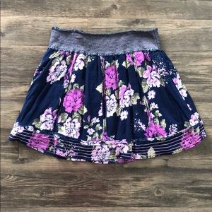 🏖Summer Sale🏖 Charlotte Russe Skirt - Size L